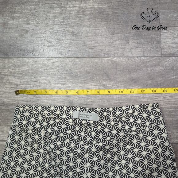 D. Exterior Pull On Ankle Pants Size 10 - Picture 3 of 6